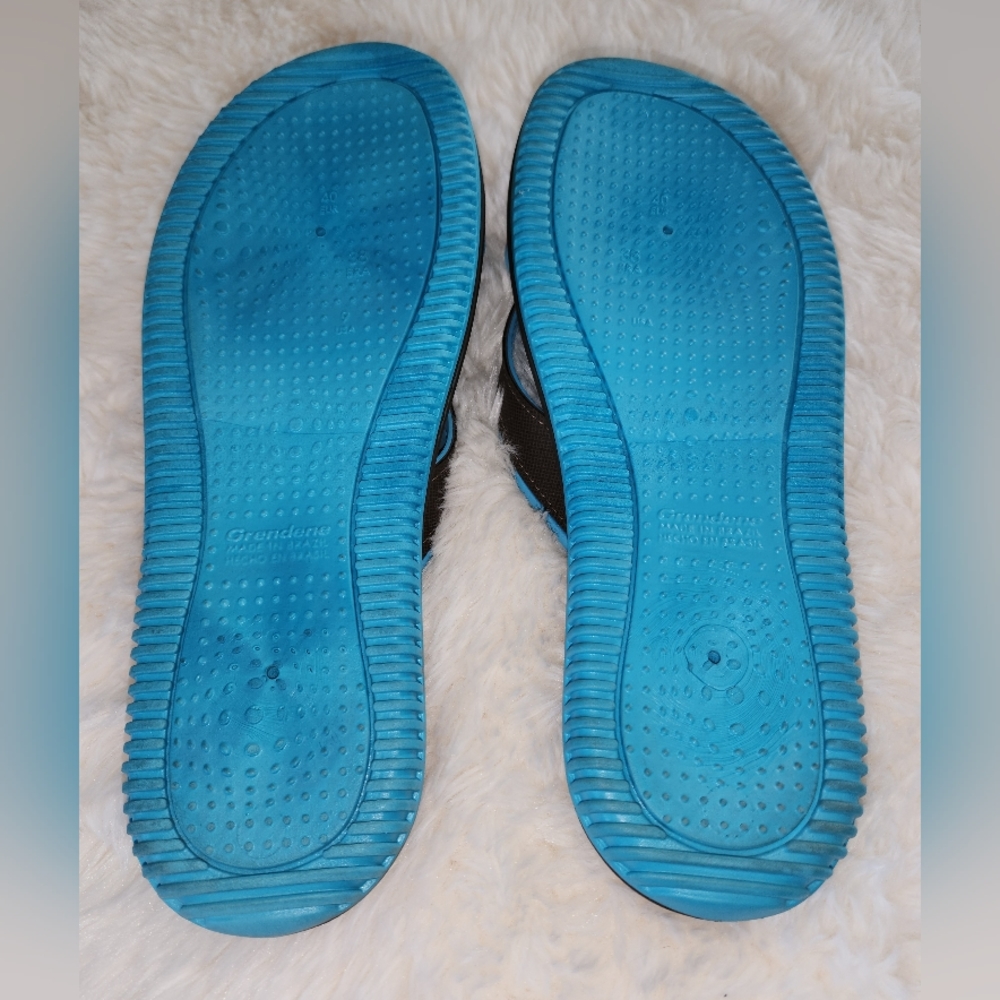 Flip flops - Picture 2 of 3